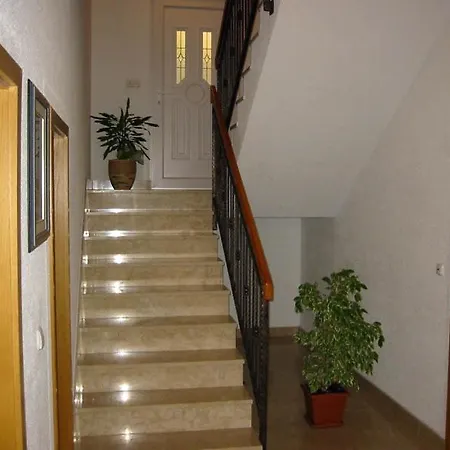 127-3 Apartman