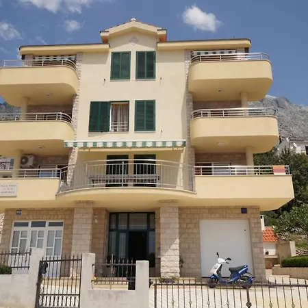 127-3 Apartman Baška Voda